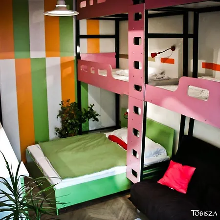 Center Hostel *